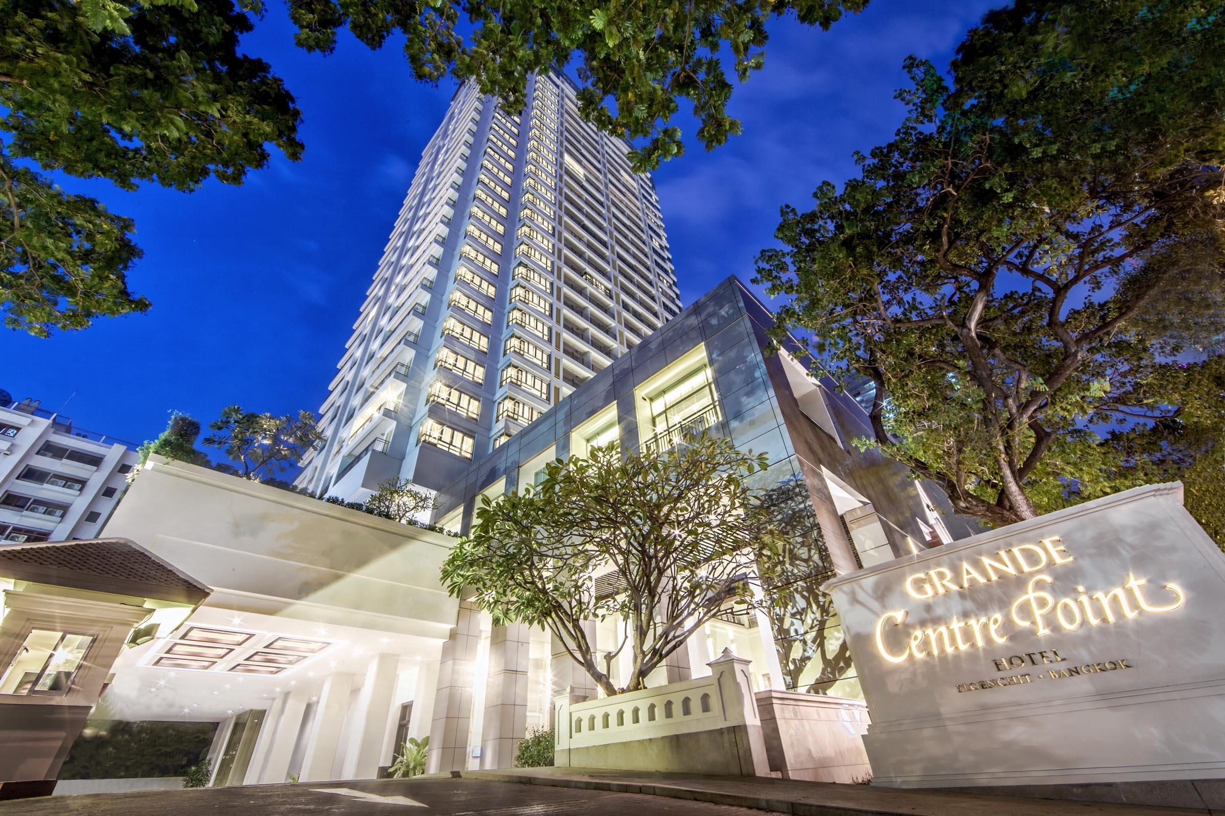 Grande Centre Point Ploenchit Hotel Bangkok Exterior foto Grande Centre Point Hotel