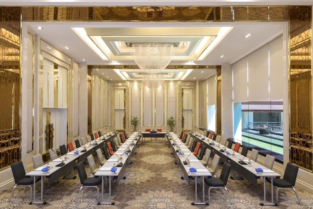 Grande Centre Point Ploenchit Hotel Bangkok Exterior foto Meeting room